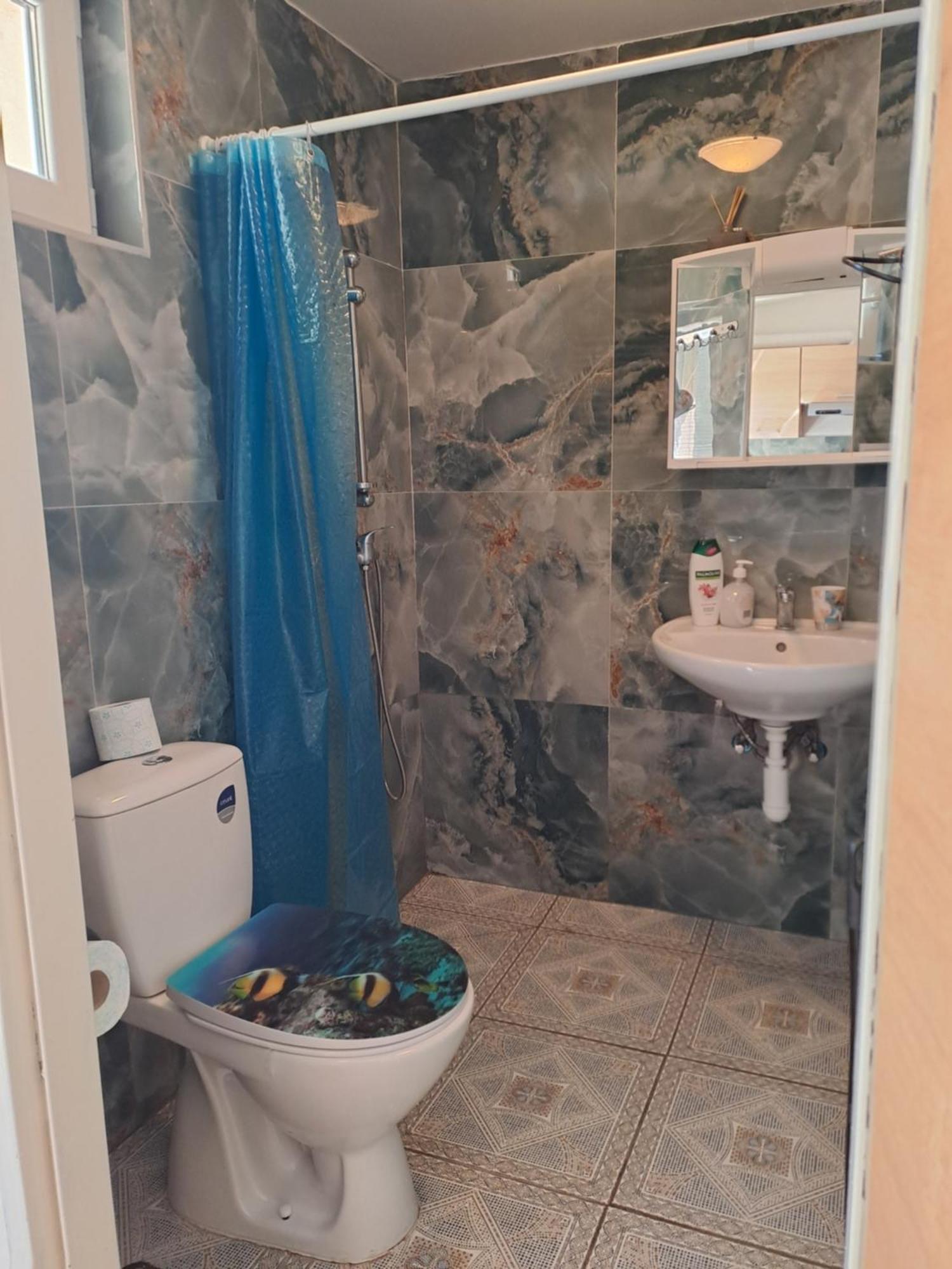 Nha Nghi Cho Cap Doi Va Gia Dinh Apartman Prága Szoba fotó